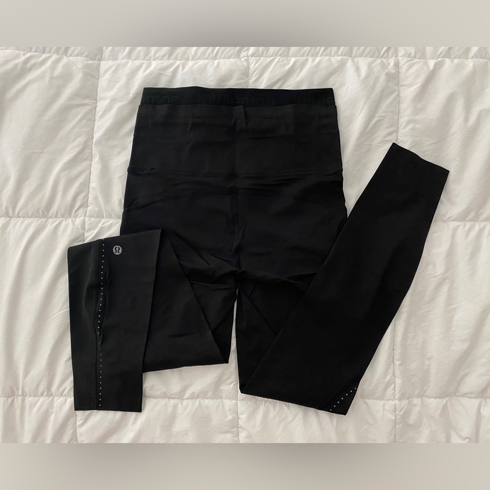 Lululemon Fast and Free Super High-Rise Tight Elite. Size 4